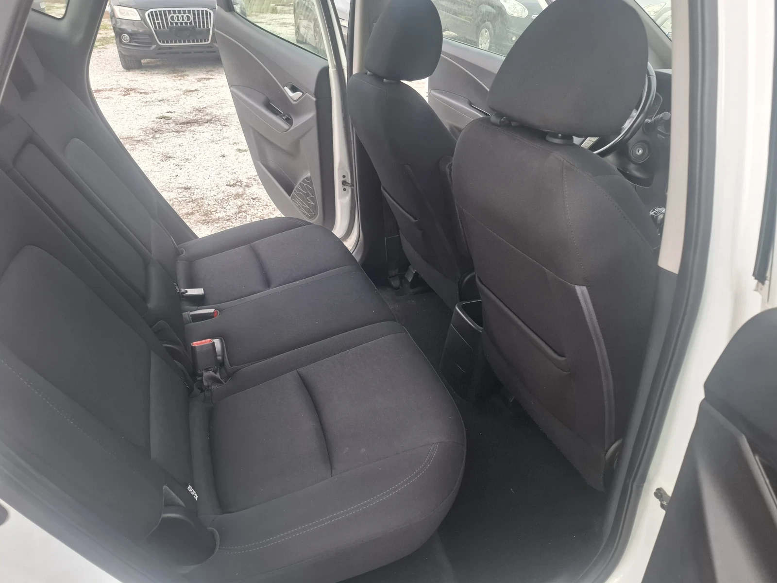 Hyundai Ix20, снимка 10 - Автомобили и джипове - 53885637