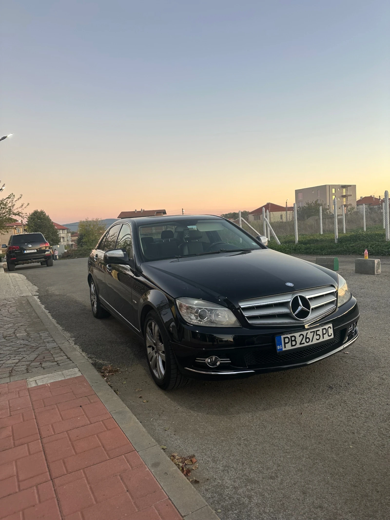 Mercedes-Benz C 200, снимка 2 - Автомобили и джипове - 53950486