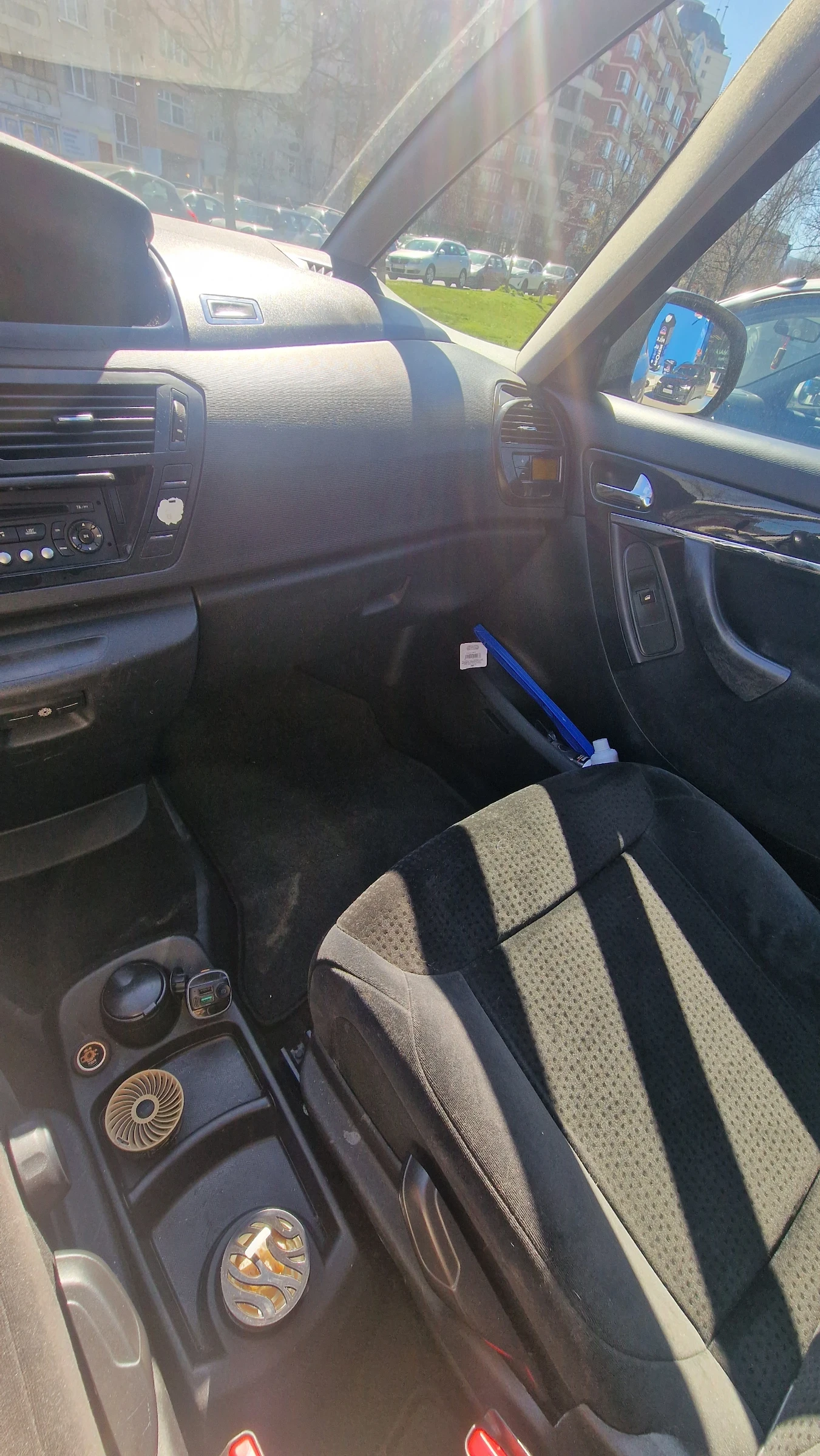 Citroen Grand C4 Picasso, снимка 16 - Автомобили и джипове - 54139978