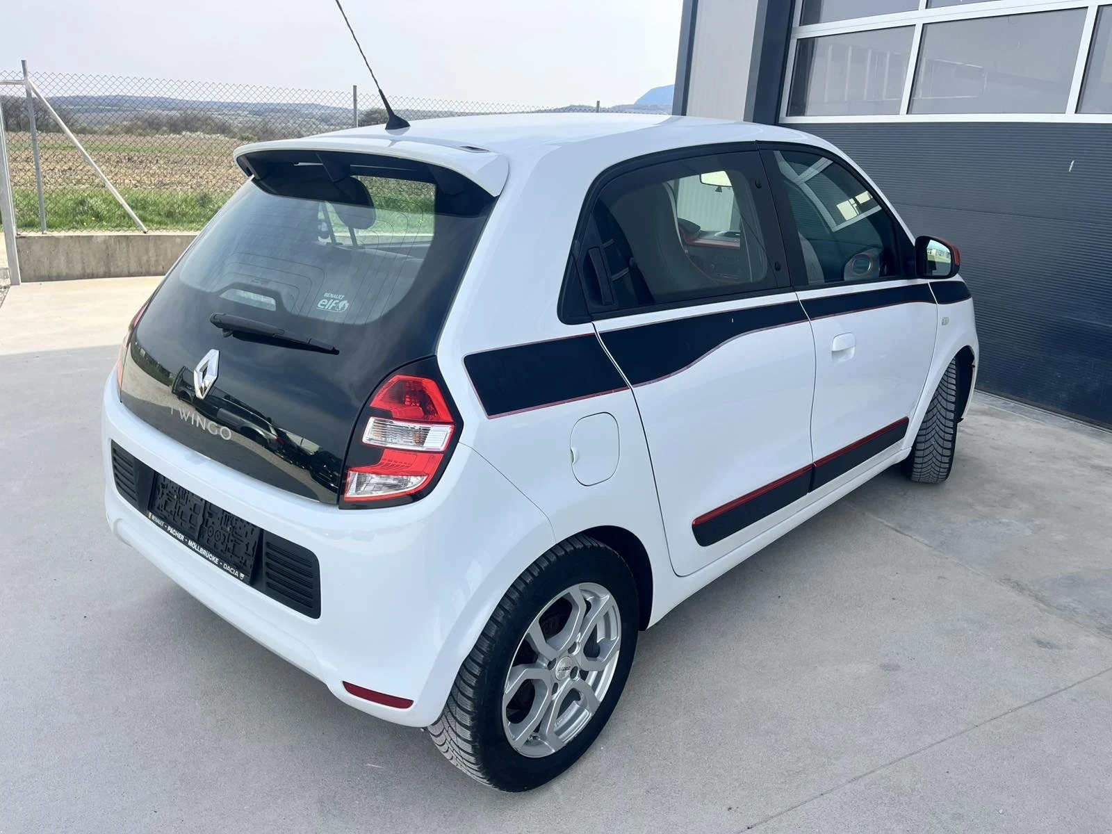 Renault Twingo ЕВРО 6, снимка 5 - Автомобили и джипове - 54188511