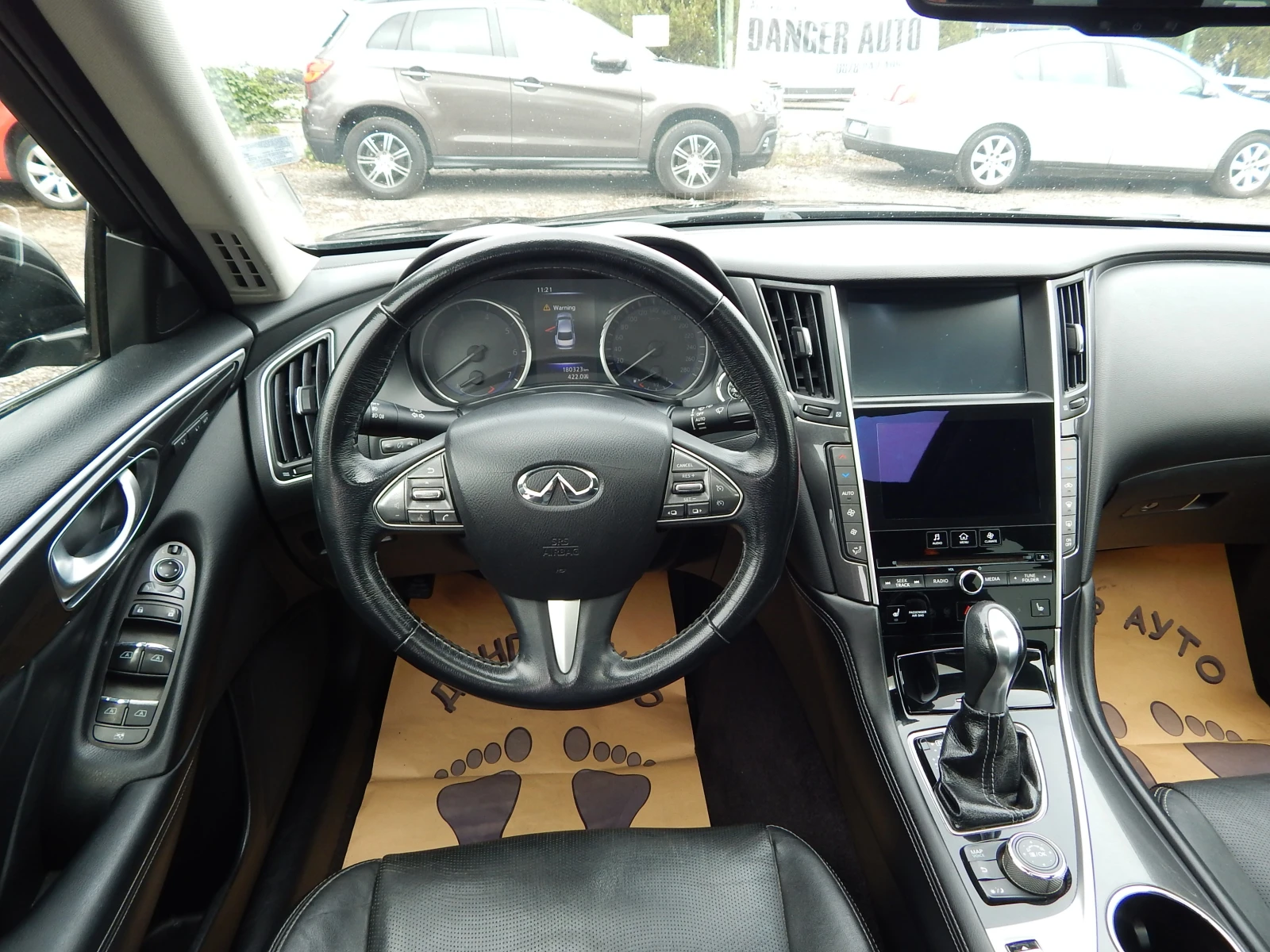 Infiniti Q50 2.2D, снимка 11 - Автомобили и джипове - 54580300