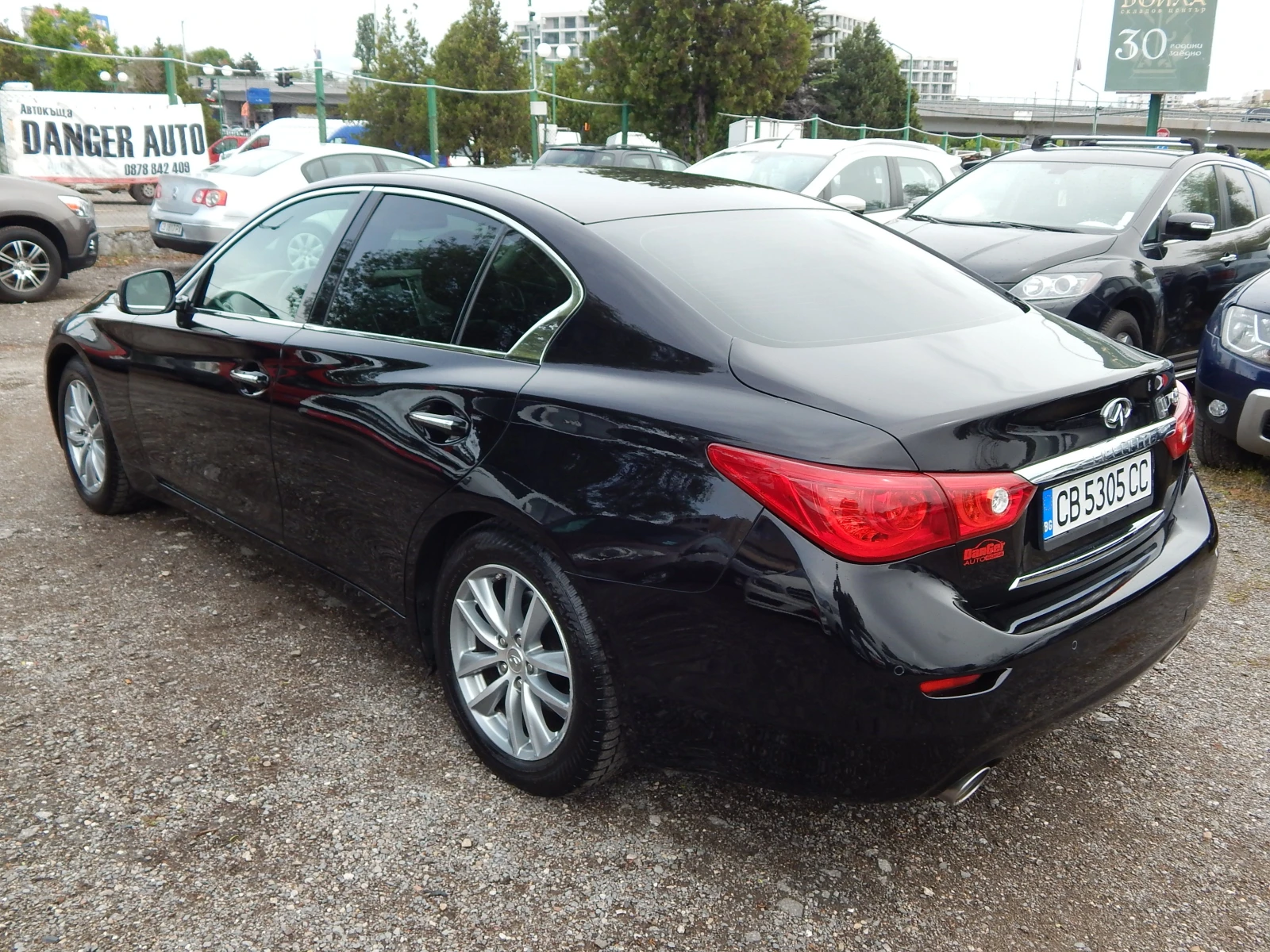 Infiniti Q50 2.2D, снимка 6 - Автомобили и джипове - 54580300