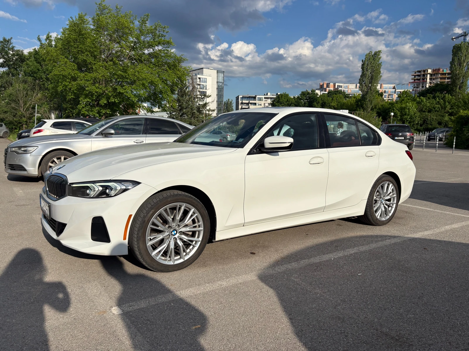 BMW 330 xDrive, снимка 2 - Автомобили и джипове - 54691071