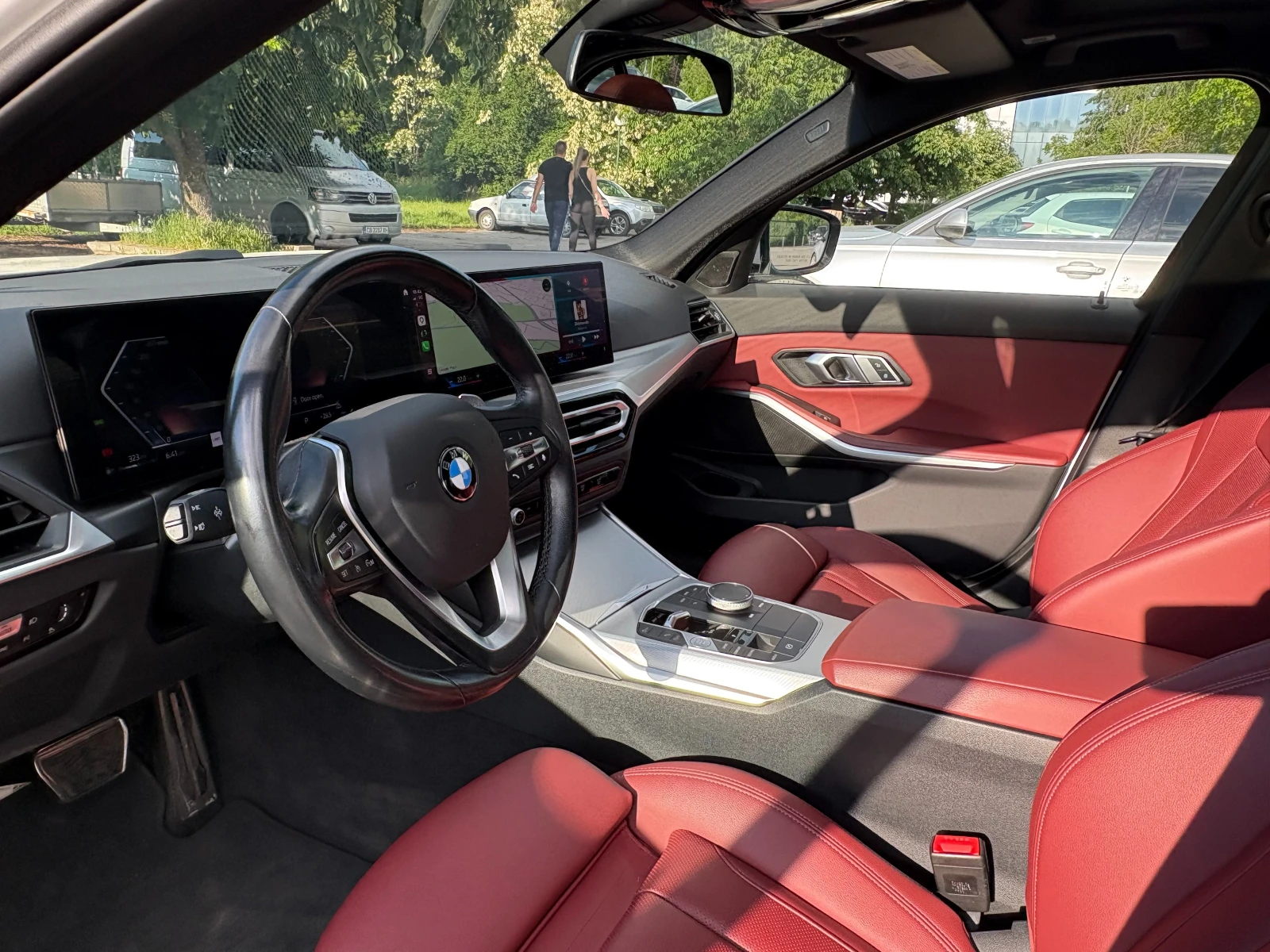 BMW 330 xDrive, снимка 8 - Автомобили и джипове - 54691071