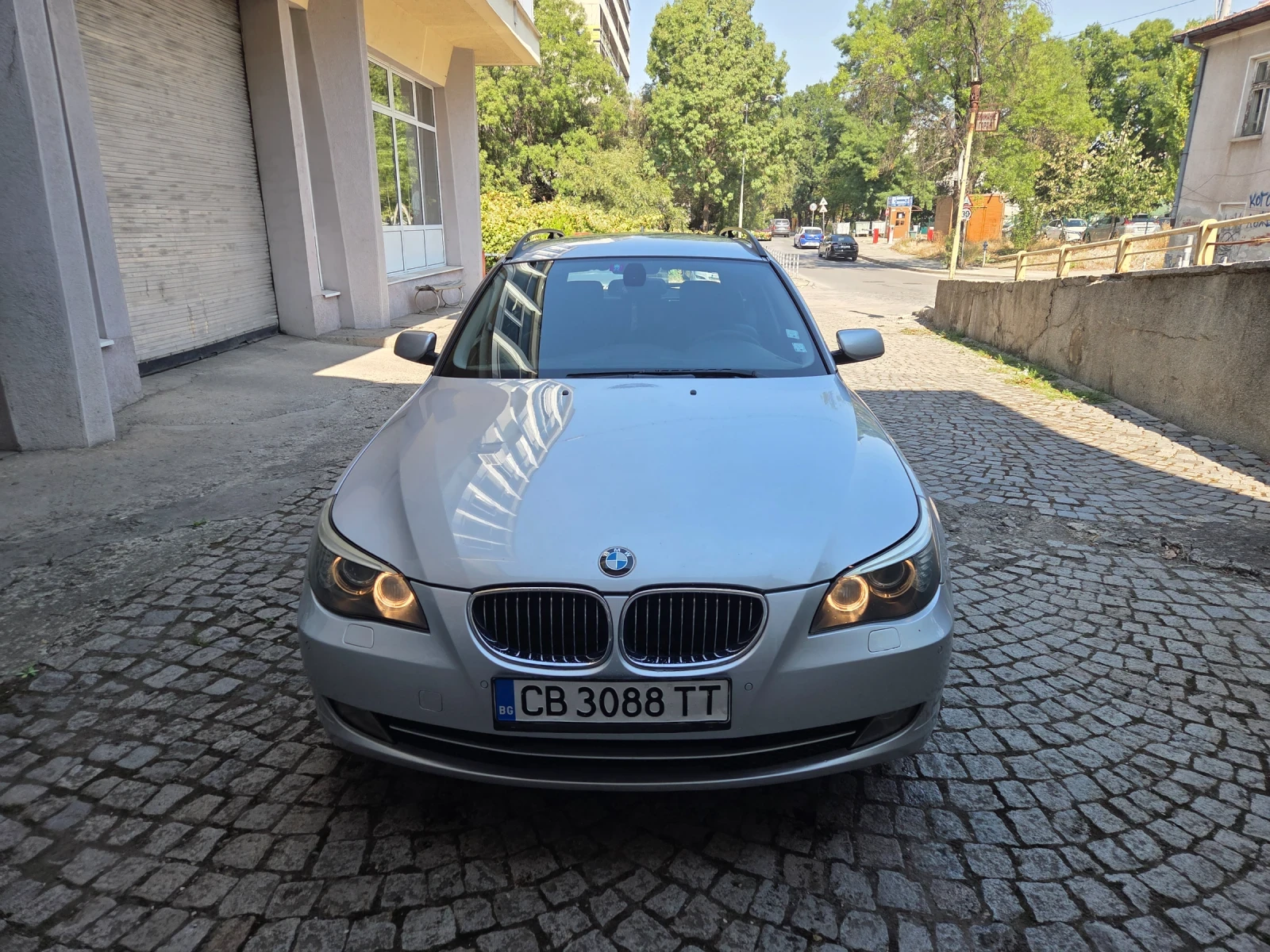 BMW 523 Е61, снимка 17 - Автомобили и джипове - 56036370