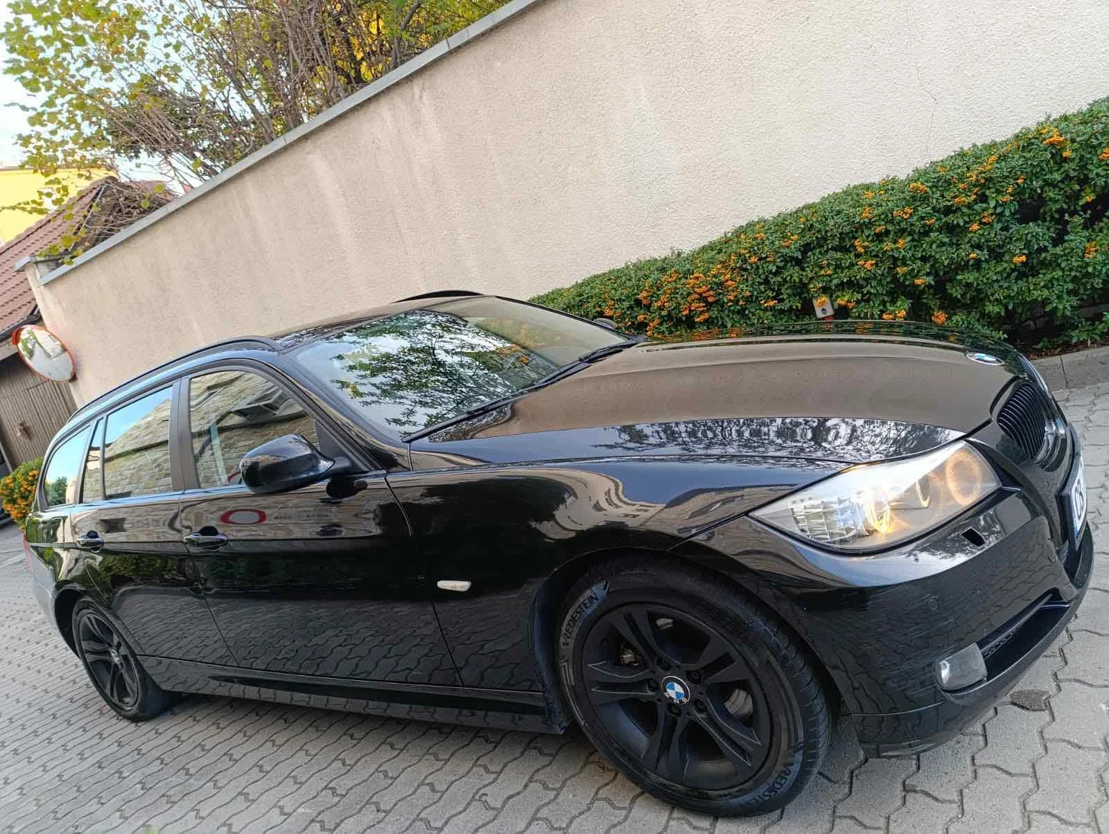 BMW 318 d Touring, снимка 4 - Автомобили и джипове - 54983499