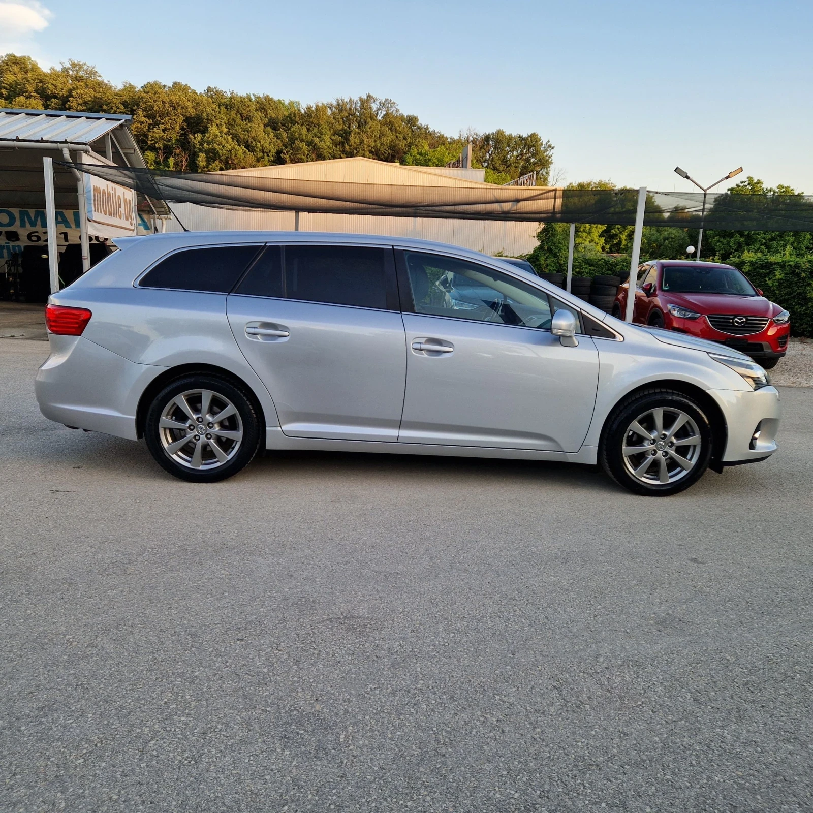 Toyota Avensis 2.0 152k. FULL FULL ШВЕЙЦАРИЯ , снимка 7 - Автомобили и джипове - 55419519