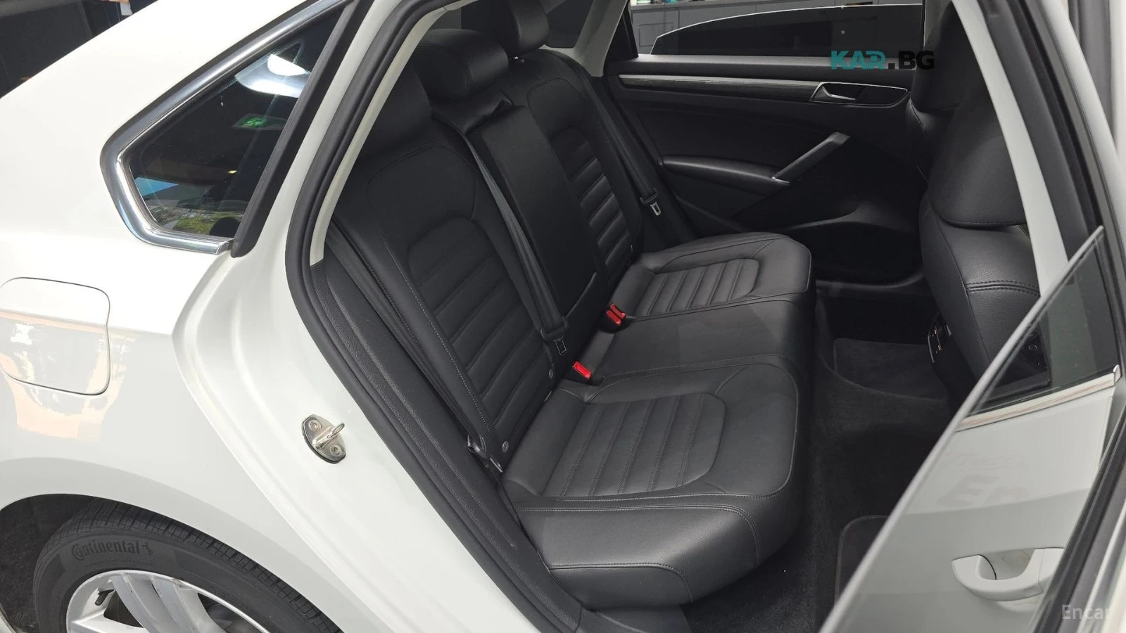 VW Passat 2.0 TSI* LАNEASSIST* КОЖА* ПАНО, снимка 9 - Автомобили и джипове - 55845440