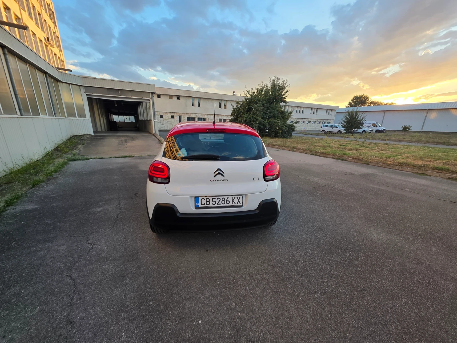 Citroen C3 Feel PureTech, снимка 4 - Автомобили и джипове - 55943784