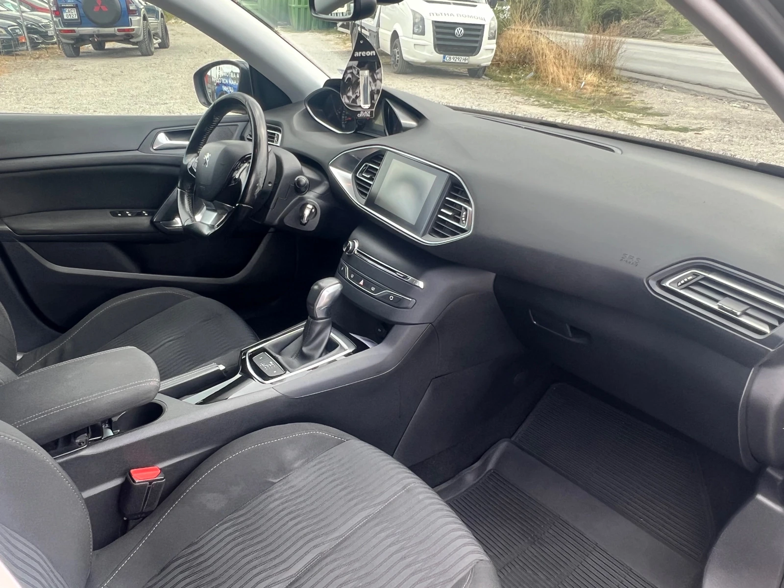 Peugeot 308 Собствен лизинг! 100% Одобрение, снимка 15 - Автомобили и джипове - 56073749