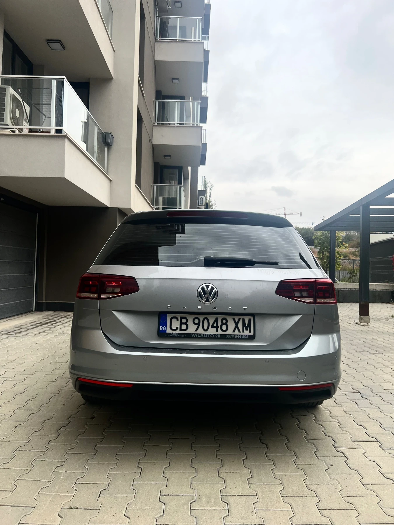 VW Passat 1.6 TDI, снимка 8 - Автомобили и джипове - 56237030
