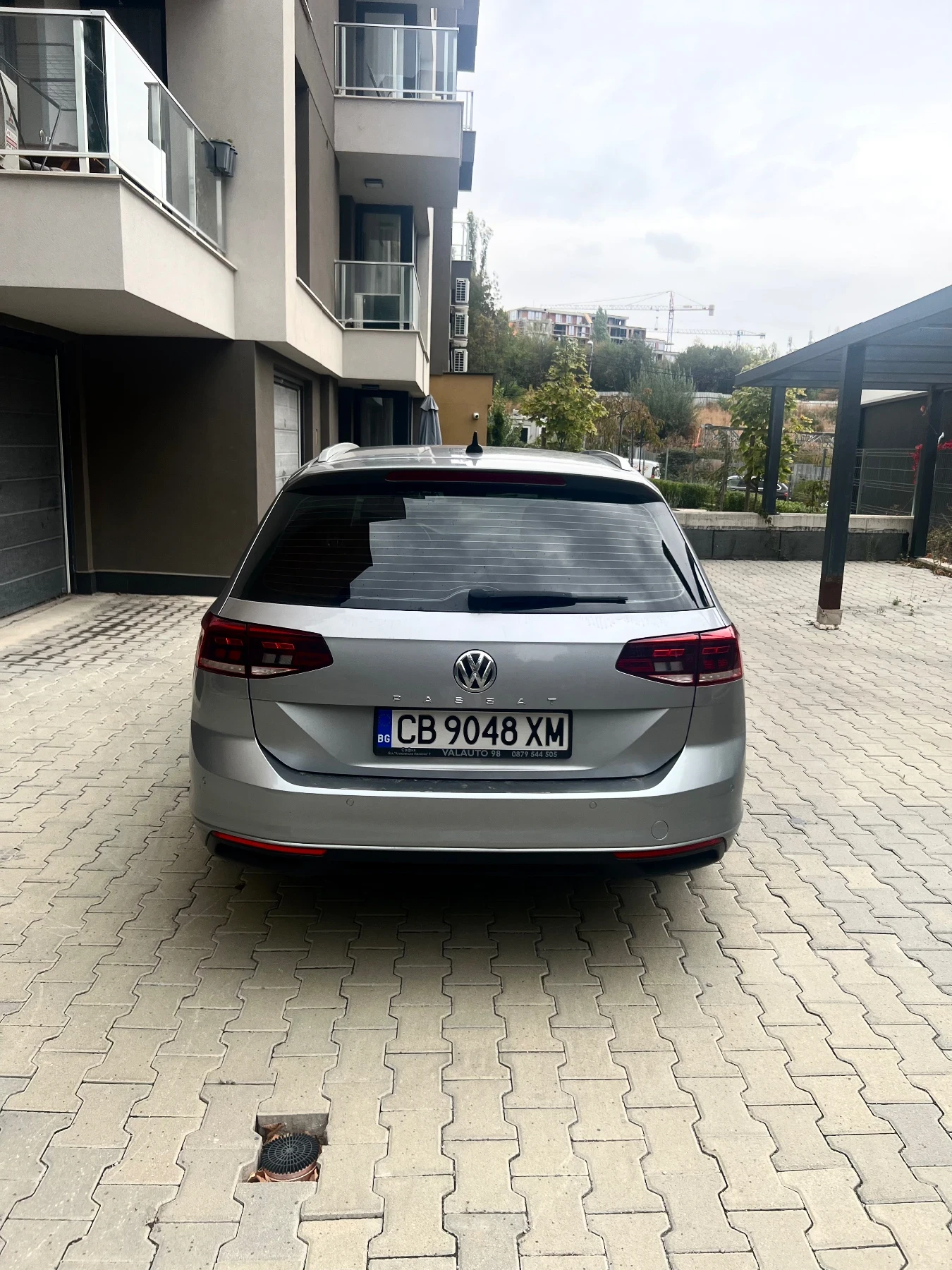 VW Passat 1.6 TDI, снимка 9 - Автомобили и джипове - 56237030