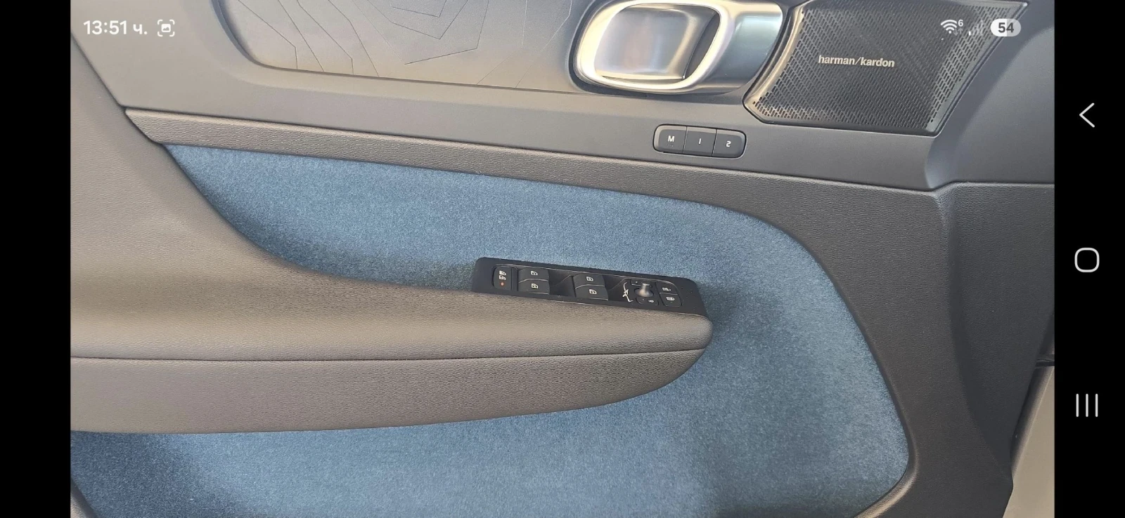 Volvo C40, снимка 14 - Автомобили и джипове - 56325613