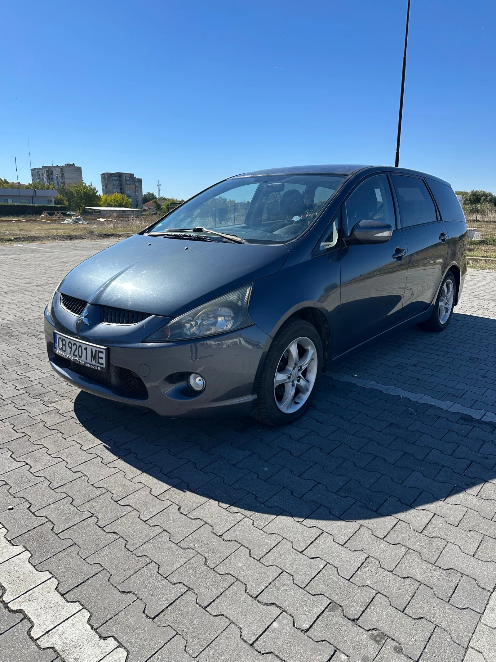 Mitsubishi Grandis, снимка 3 - Автомобили и джипове - 56345582