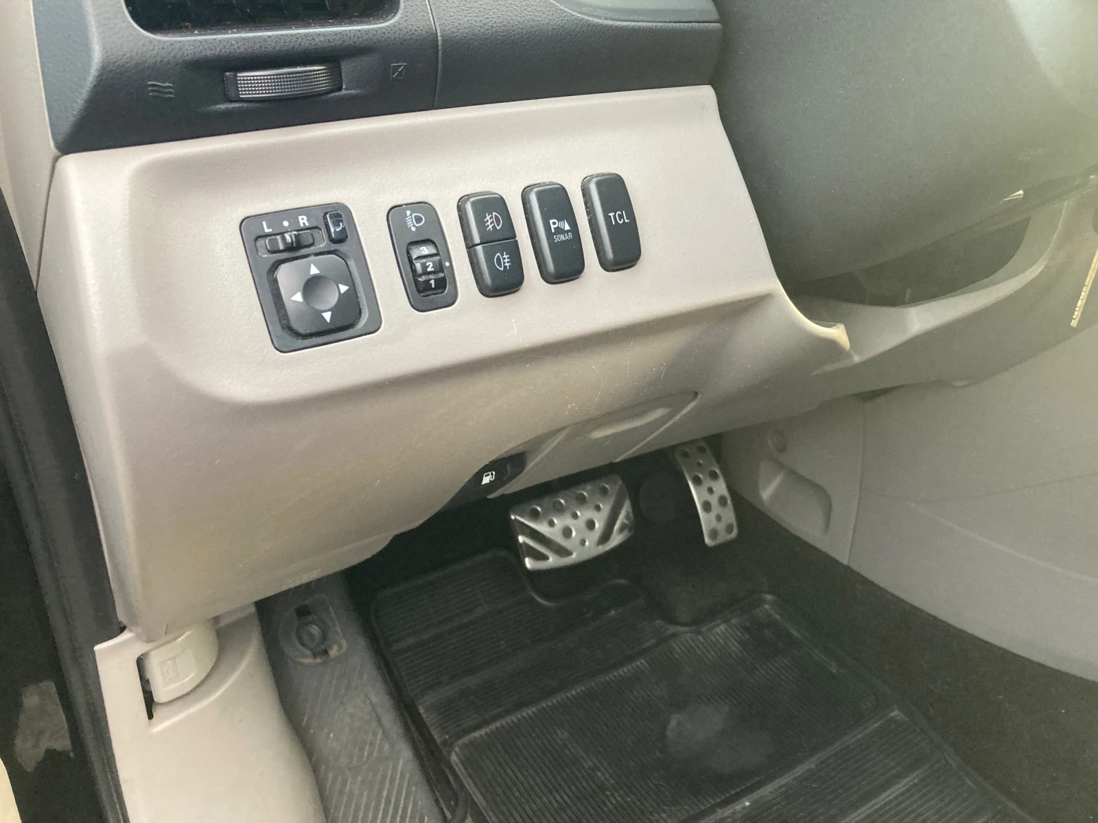 Mitsubishi Grandis 2.4Automat | Mobile.bg � ����������� 8
