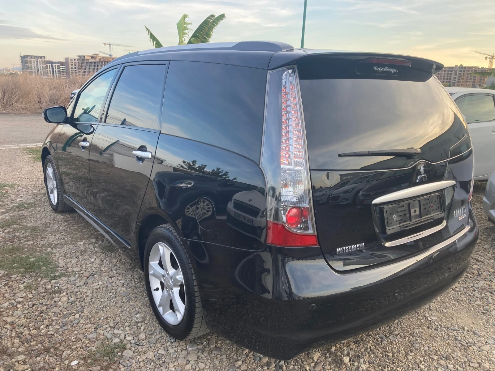 Mitsubishi Grandis 2.4Automat | Mobile.bg � ����������� 5