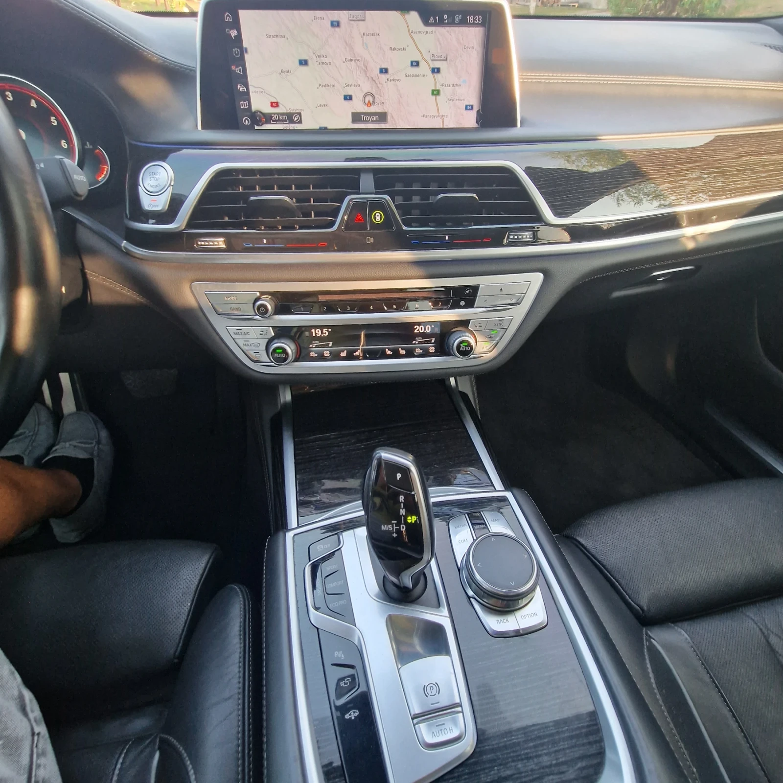 BMW 750 750l x-drive, снимка 11 - Автомобили и джипове - 56683668