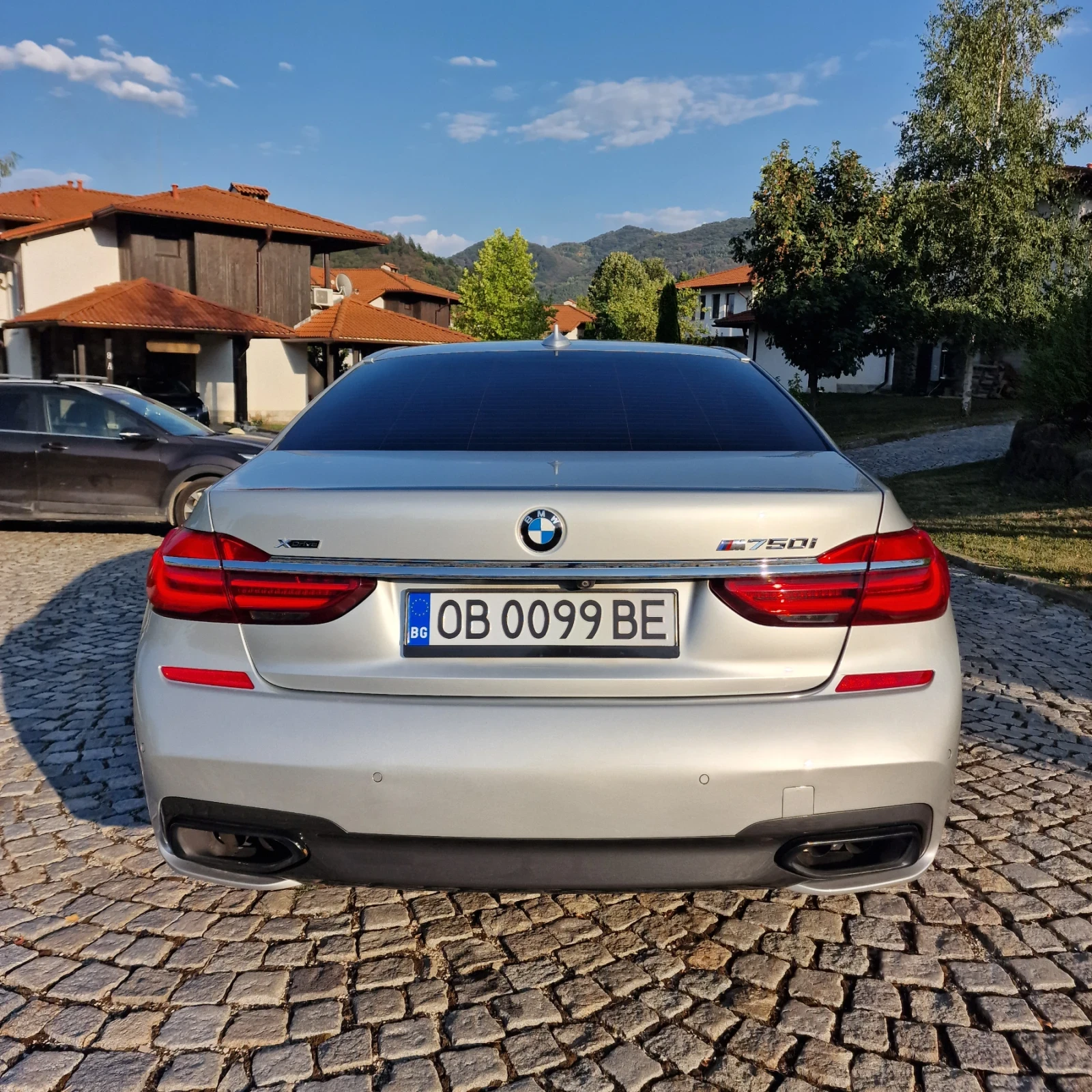 BMW 750 750l x-drive, снимка 4 - Автомобили и джипове - 56683668