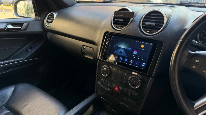 Mercedes-Benz ML 320, снимка 6 - Автомобили и джипове - 52794076