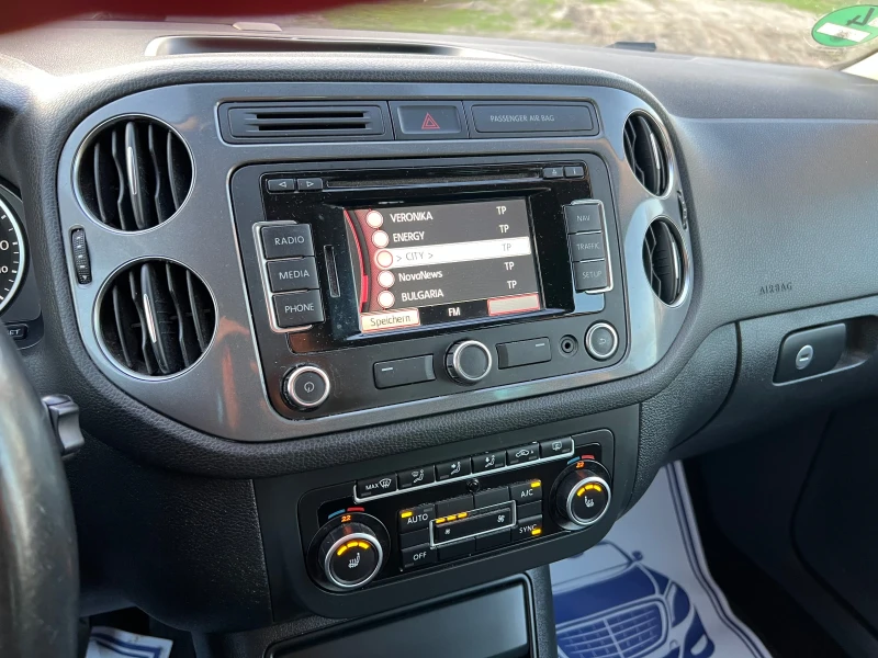 VW Tiguan, снимка 14 - Автомобили и джипове - 52915659