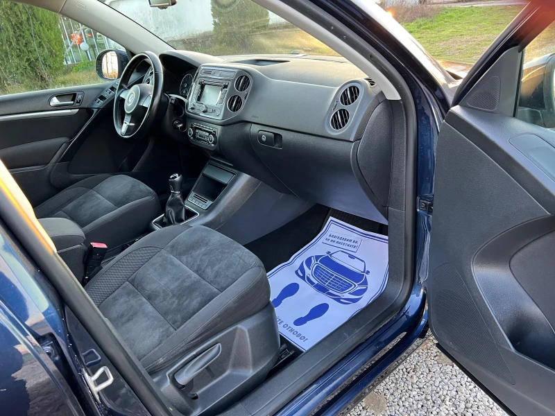 VW Tiguan, снимка 13 - Автомобили и джипове - 52915659
