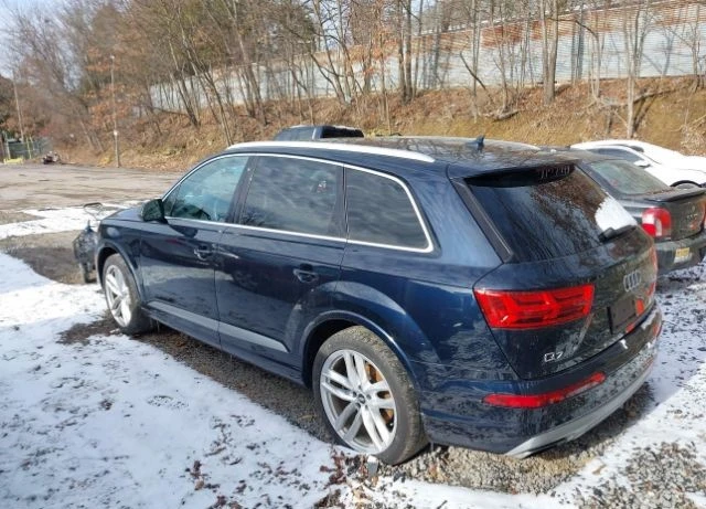 Audi Q7 3.0T Premium* DISTRONIC* BOSE* м.точка* L.ASSIST* , снимка 6 - Автомобили и джипове - 48524015