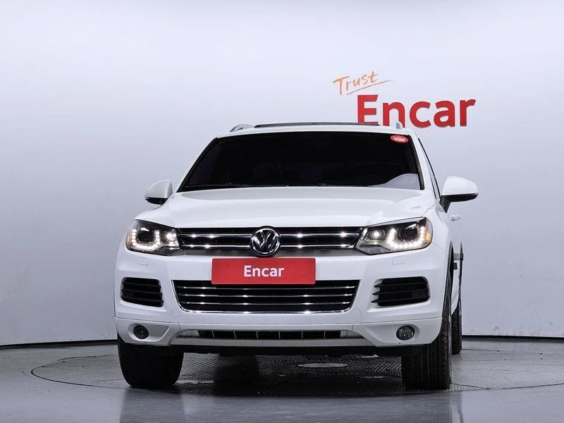 VW Touareg V6 3.0 TDI Bluemotion| 245к.с.| ВКЛ.ТЕХНОТЕСТ, снимка 3 - Автомобили и джипове - 55395290