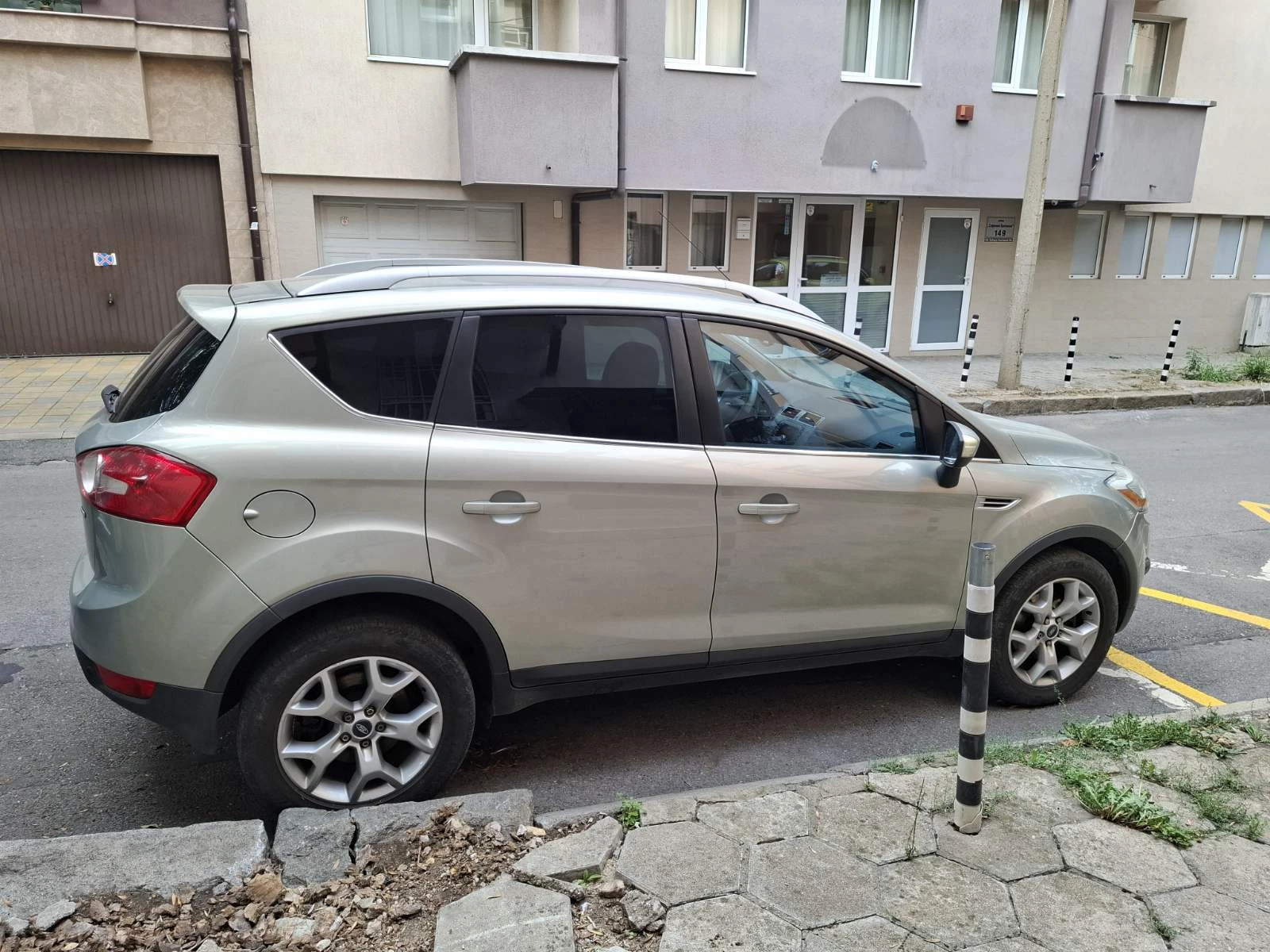Ford Kuga  - изображение 3