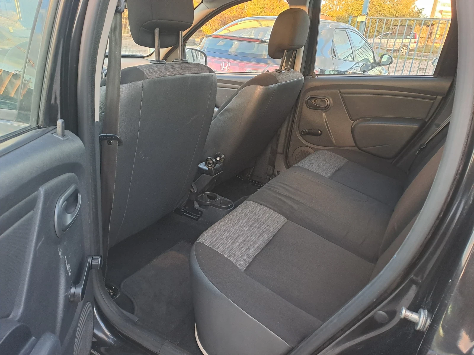 Dacia Duster 1, 5dci.4/4, klima - изображение 8