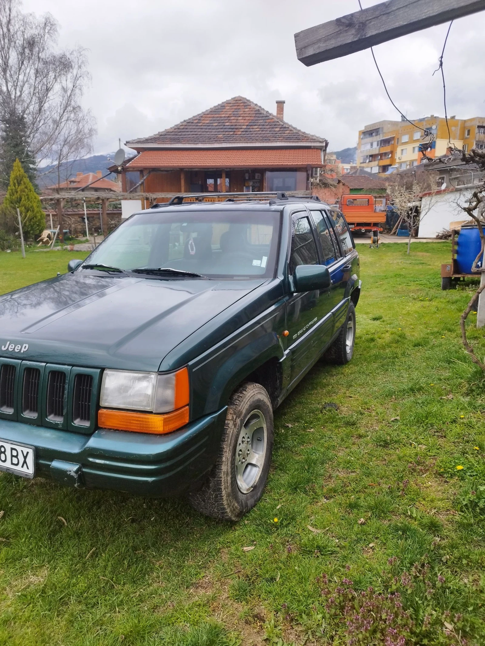 Jeep Grand cherokee 2.5 td, снимка 2 - Автомобили и джипове - 54077621