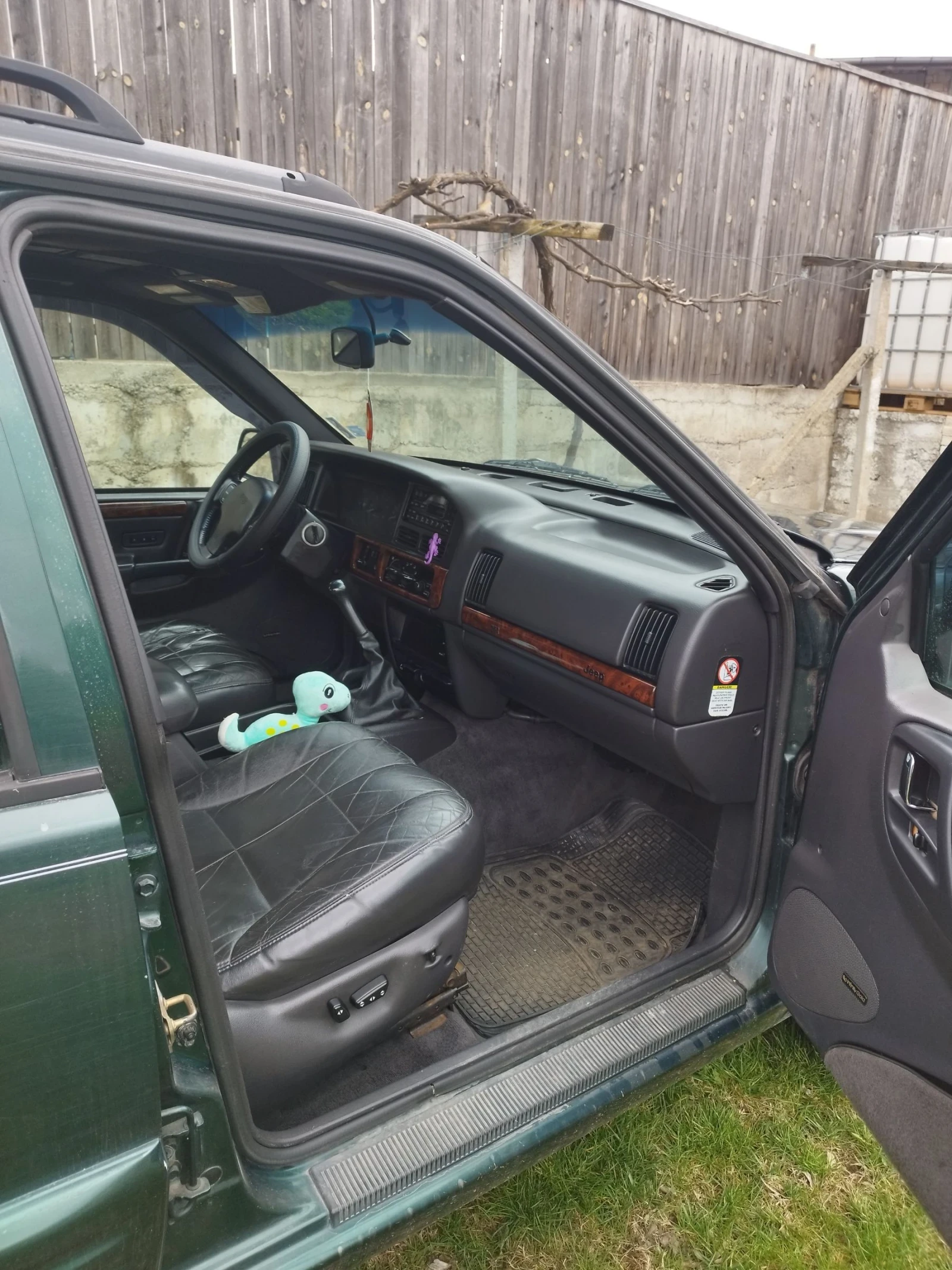 Jeep Grand cherokee 2.5 td, снимка 10 - Автомобили и джипове - 54077621