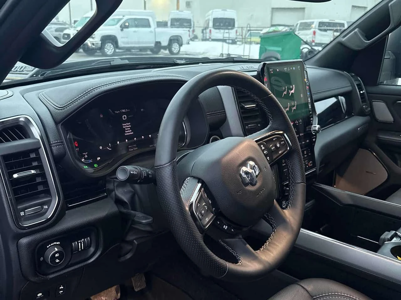 Dodge RAM 1500 SPORT * ДИСТРОНИК* 360 КАМЕРА* ОБДУХВАНЕ* ПАНОРАМА, снимка 12 - Автомобили и джипове - 54122941