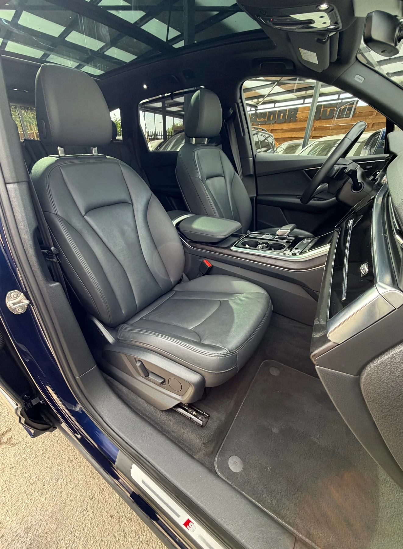 Audi Q7 S-line , снимка 15 - Автомобили и джипове - 54511114