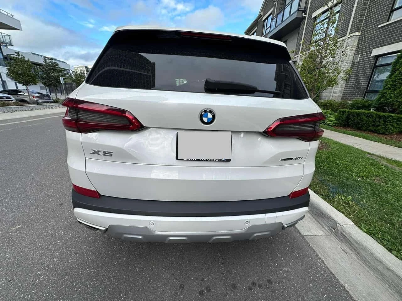 BMW X5 | DISTRONIC | МАСАЖИ | ОБДУХВАНЕ | CARFAX | , снимка 4 - Автомобили и джипове - 54974574