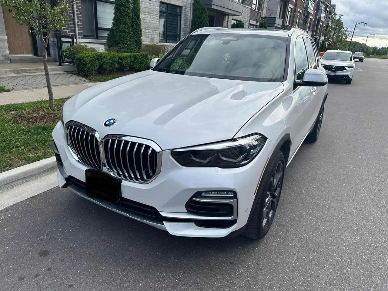 BMW X5 | DISTRONIC | МАСАЖИ | ОБДУХВАНЕ | CARFAX | 