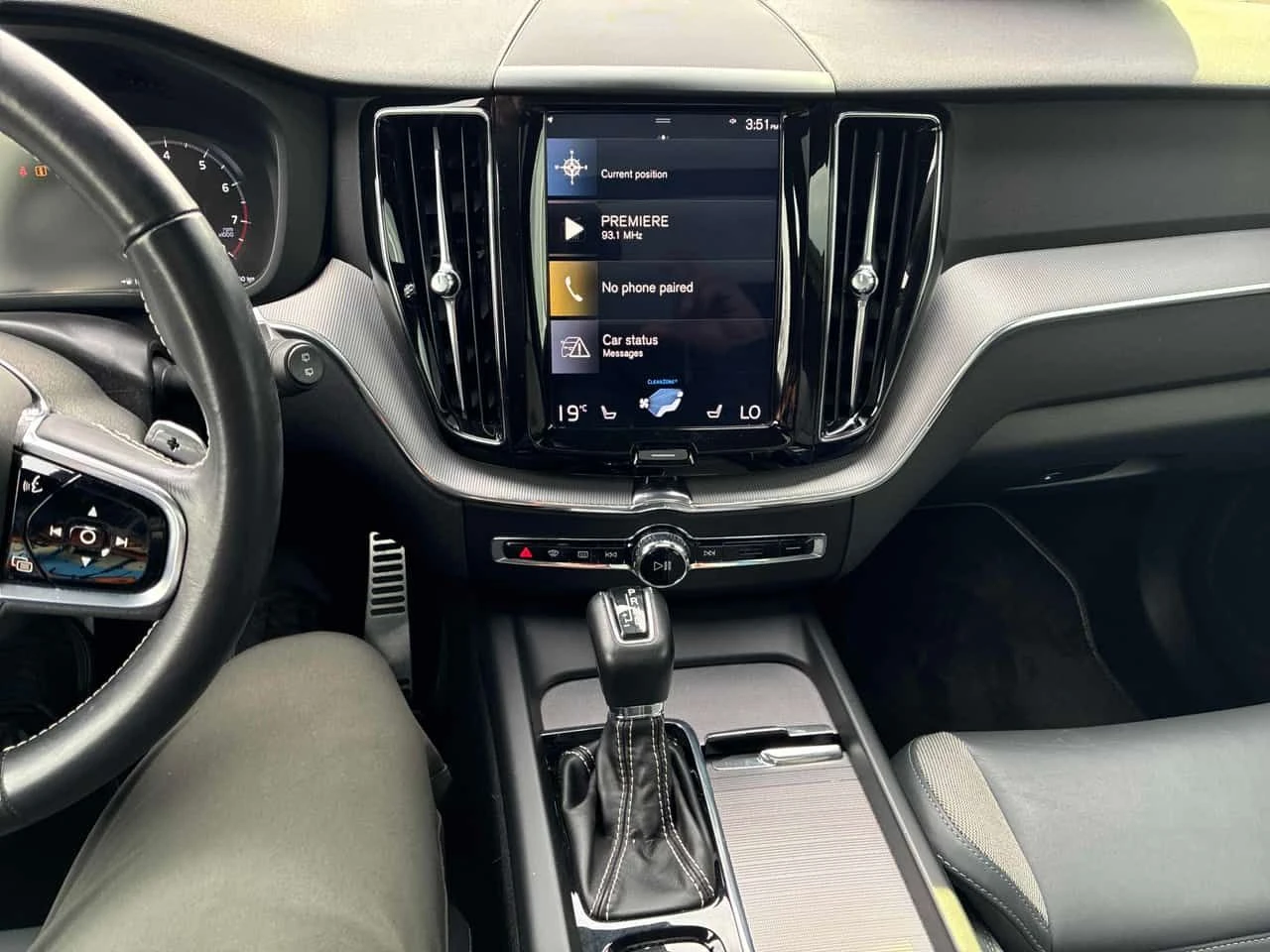 Volvo XC60 * R Design * CARFAX * БЕЗ ПЪРВОНАЧАЛНА ВНОСКА, снимка 9 - Автомобили и джипове - 55000171