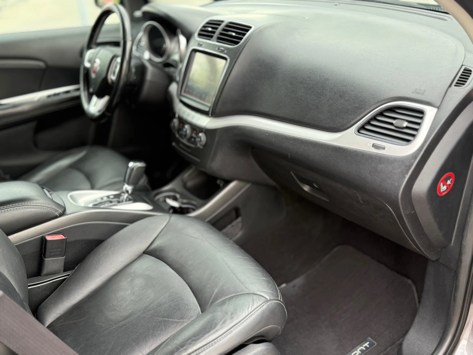 Fiat Freemont 2.0MJet* 170КС* 4х4* 6+ 1* PODGREV* CAMERA* AVTOMA, снимка 8 - Автомобили и джипове - 55399076