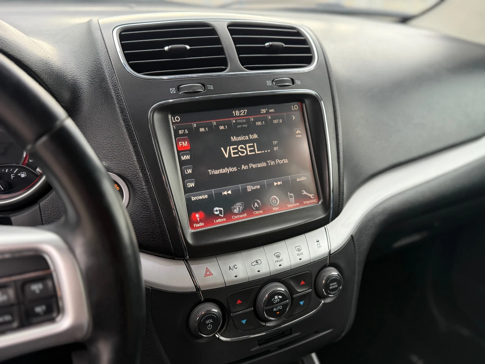 Fiat Freemont 2.0MJet* 170КС* 4х4* 6+ 1* PODGREV* CAMERA* AVTOMA, снимка 13 - Автомобили и джипове - 55399076