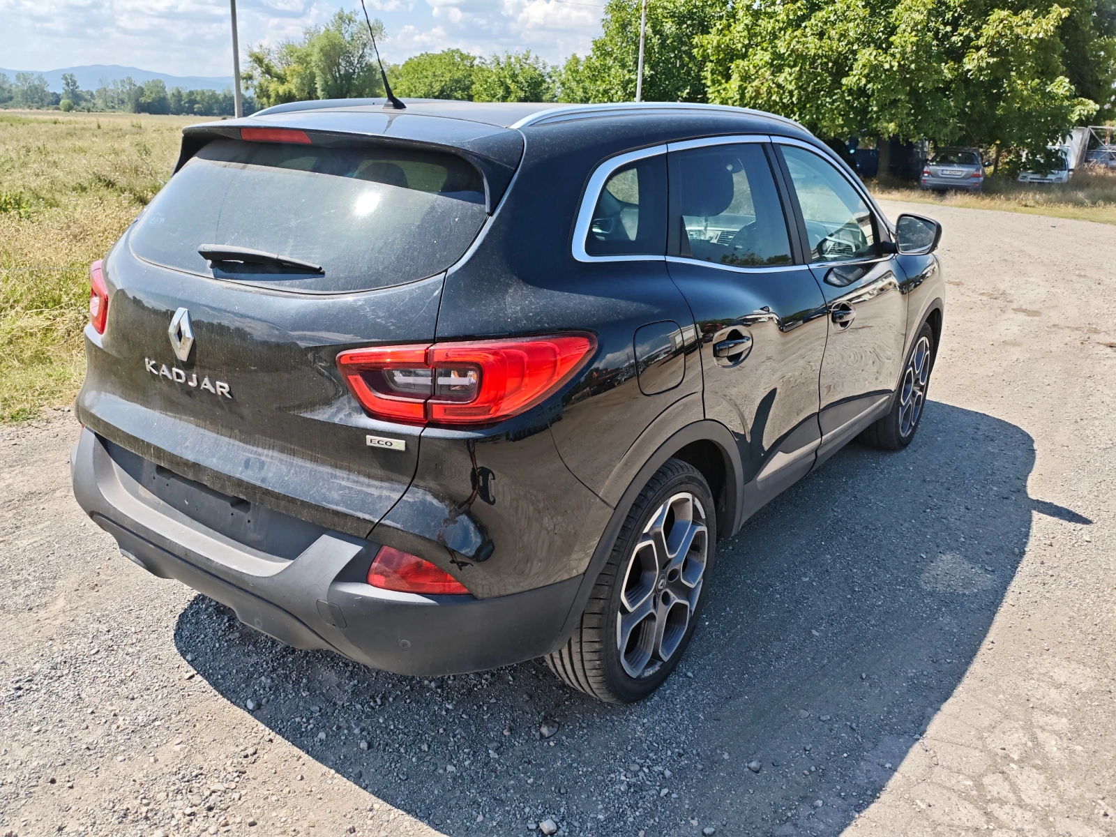 Renault Kadjar 1.5d i, снимка 9 - Автомобили и джипове - 55467021