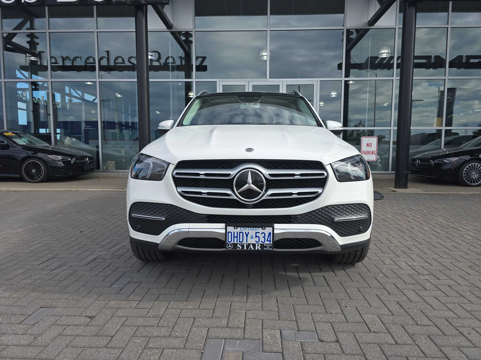 Mercedes-Benz GLE 350 * ОТ ПРЕДСТАВИТЕЛСТВО НА МЕРЦЕДЕС * , снимка 5 - Автомобили и джипове - 55906192