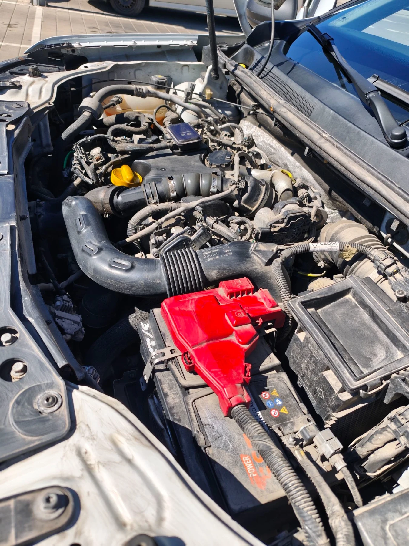 Dacia Duster 1.5cdti, снимка 12 - Автомобили и джипове - 56311057