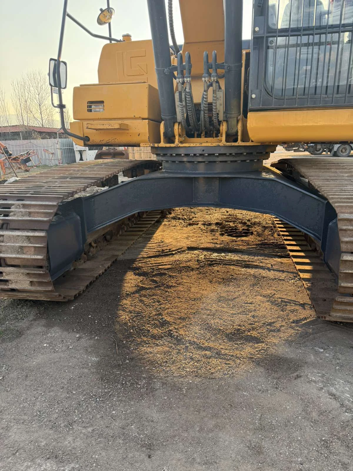 Багер JCB CLG 924E, снимка 17 - Индустриална техника - 53759307