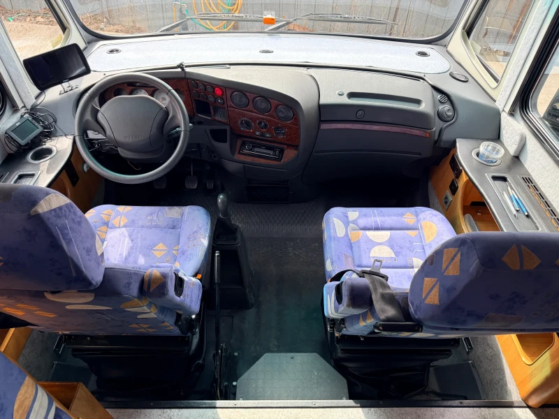 Кемпер Concorde Charisma 800, снимка 9 - Каравани и кемпери - 53418540