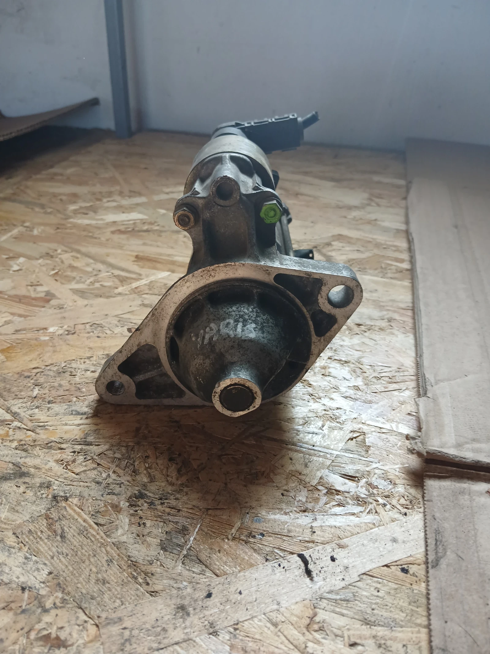 28100-23030 стартер Toyota Yaris , снимка 3 - Части - 56066085