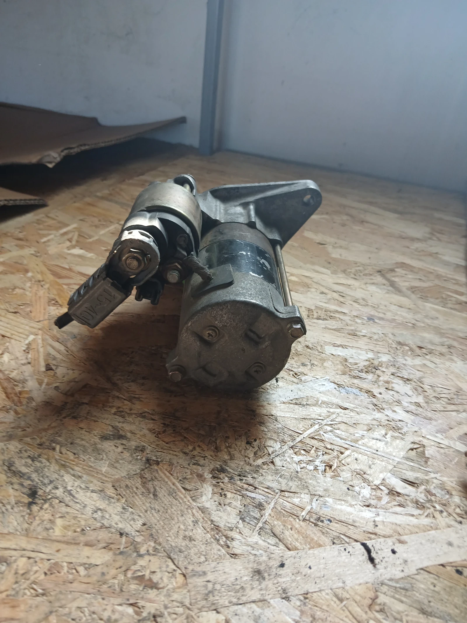 28100-23030 стартер Toyota Yaris , снимка 5 - Части - 56066085