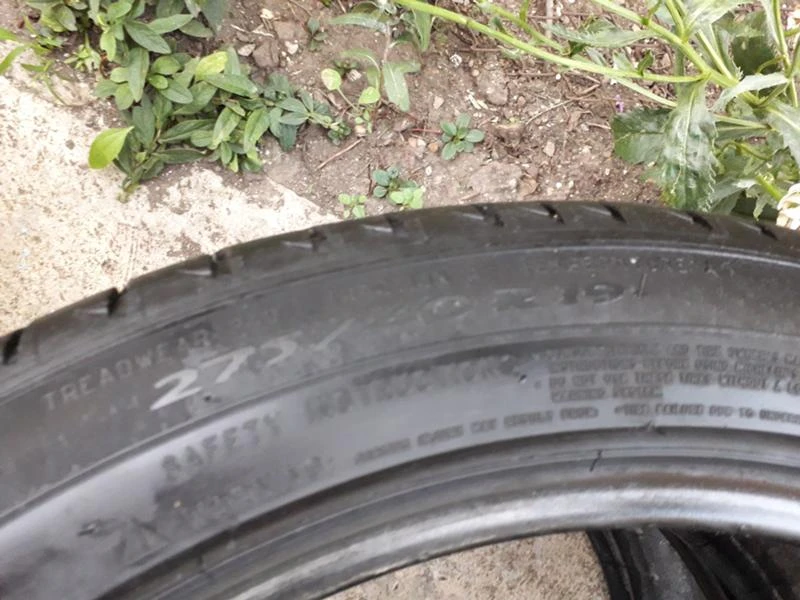 Гуми Летни 275/40R19, снимка 15 - Гуми и джанти - 22164836