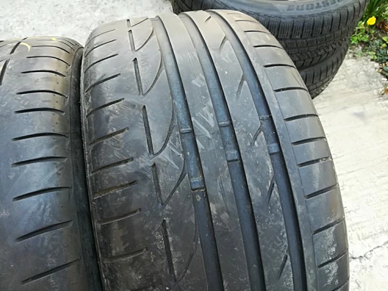 Гуми Летни 275/40R19, снимка 3 - Гуми и джанти - 22851703