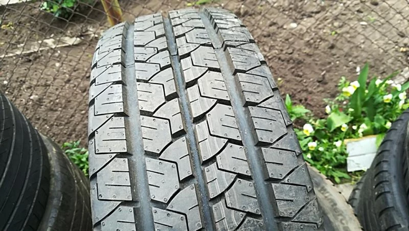 Гуми Летни 215/75R16, снимка 2 - Гуми и джанти - 25472385