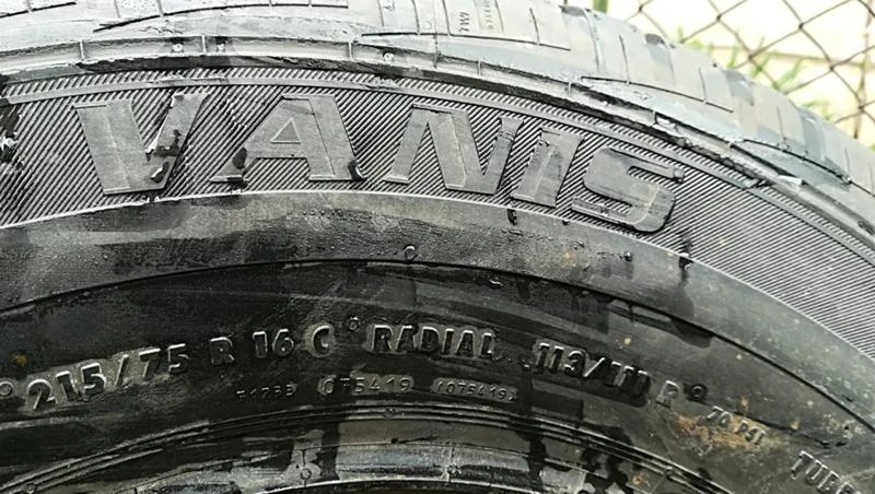 Гуми Летни 215/75R16, снимка 4 - Гуми и джанти - 25472385