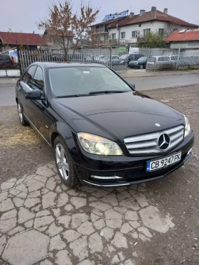 Mercedes-Benz C 250 Седан, снимка 2